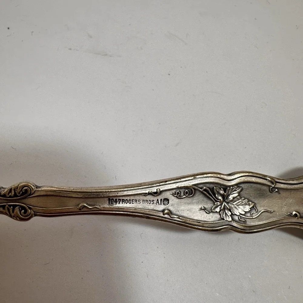 Lot Of 2 Vintage 1847 Roger's Bros Laddle And Master‎ Butter Knife Unmatched